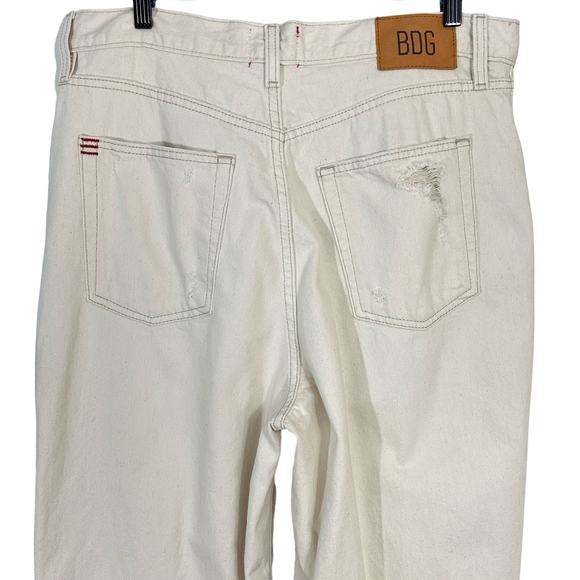 Urban Outfitters BDG High Rise Distressed Baggy Jeans in Speckled Ecru - Picture 13 of 16